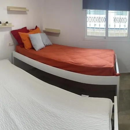Encantador Piso Con Terraza Y Piscina *