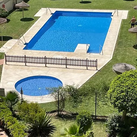 Encantador Piso Con Terraza Y Piscina Apartment